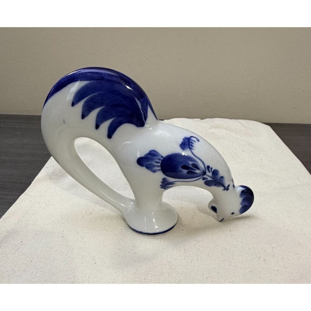 Gzhel Hand Made in Russia Blue White Porcelain Vintage Chicken Hen Figurine